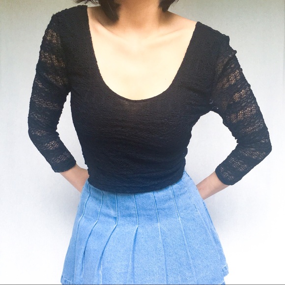 UO PINS AND NEEDLES Sheer Lace Backless Crop L - Picture 3 of 8